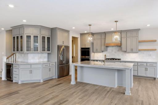 16182 62nd Place N, Maple Grove, MN 55311