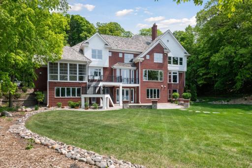 Great, flat yard (potential to add a pool).