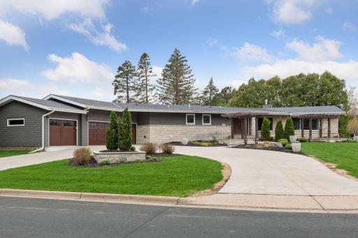 5432 Highwood Drive W, Edina, MN 55436
