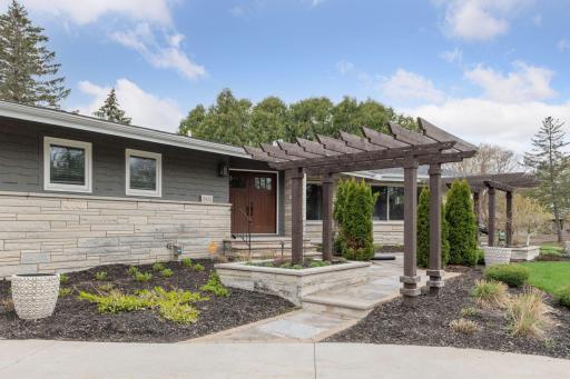 5432 Highwood Drive W, Edina, MN 55436