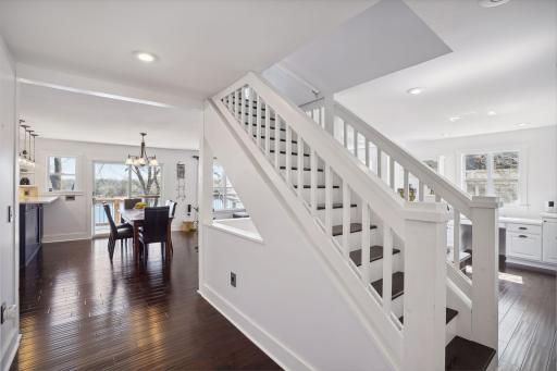 7409 Frontier Trail, Chanhassen, MN 55317