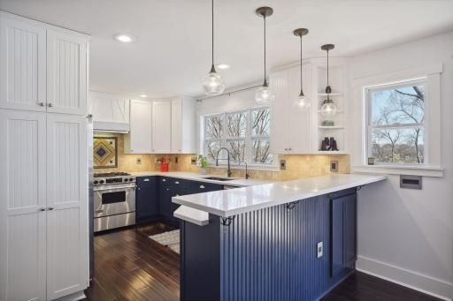 7409 Frontier Trail, Chanhassen, MN 55317
