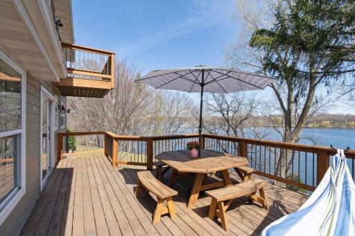 7409 Frontier Trail, Chanhassen, MN 55317