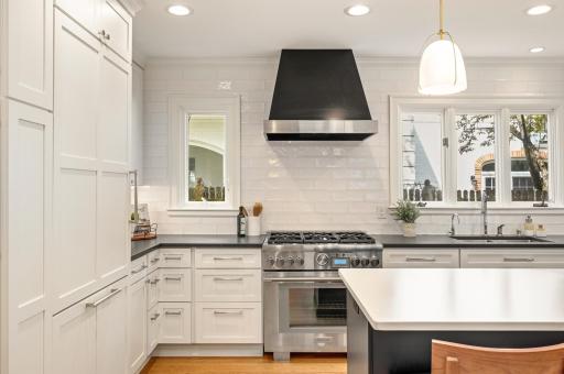 Chef's 36 inch gas range with professional hood.