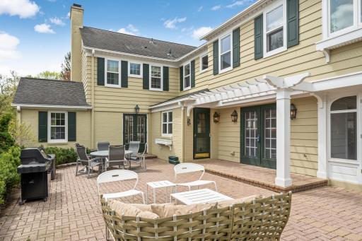 4106 Sunnyside Road, Edina, MN 55424