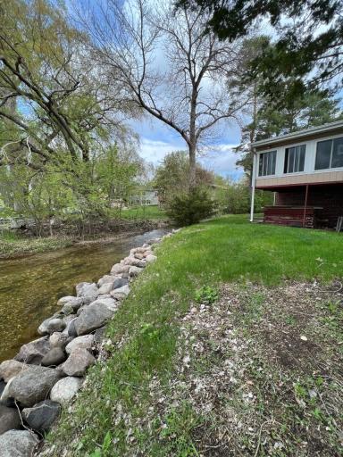 The start of the creek to Prior Lake from Spring Lake.