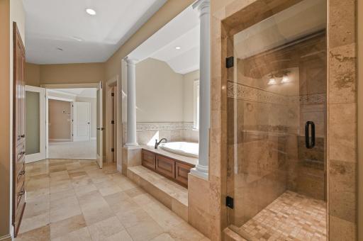 5501 Woodcrest Drive, Edina, MN 55424