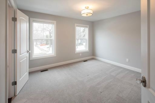 2708 W 40th Street, Minneapolis, MN 55410
