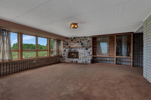 4252 Clementa Avenue SW, Waverly, MN 55390