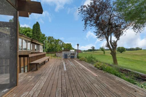 4252 Clementa Avenue SW, Waverly, MN 55390