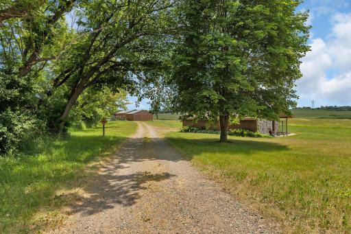 4252 Clementa Avenue SW, Waverly, MN 55390