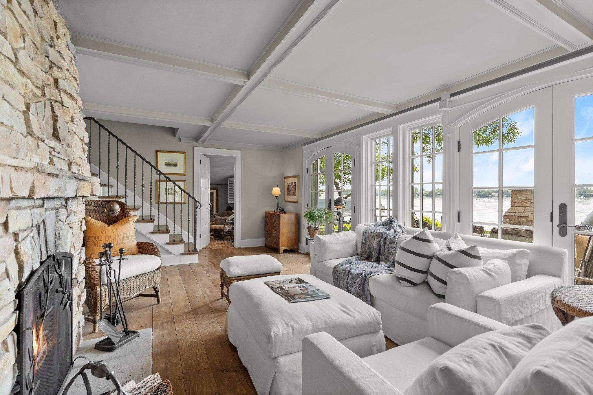 32 - 48-web-or-mls-DSC00176.jpg