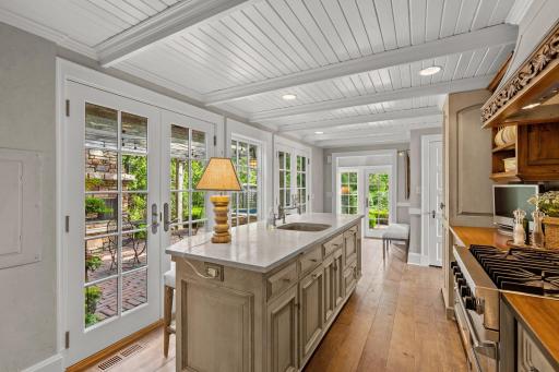 620 Bushaway Road, Wayzata, MN 55391