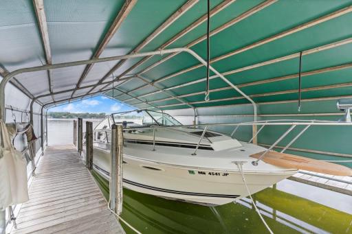 620 Bushaway Road, Wayzata, MN 55391