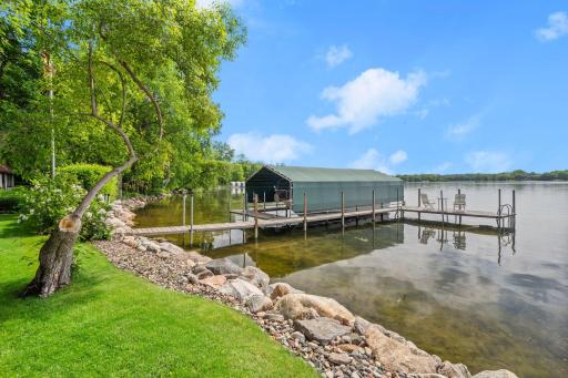 620 Bushaway Road, Wayzata, MN 55391