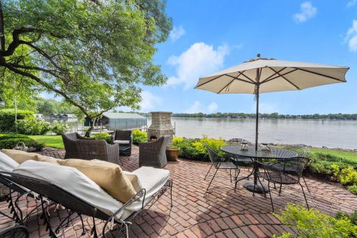 620 Bushaway Road, Wayzata, MN 55391