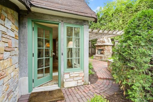 620 Bushaway Road, Wayzata, MN 55391