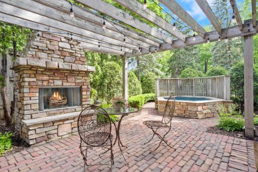 620 Bushaway Road, Wayzata, MN 55391