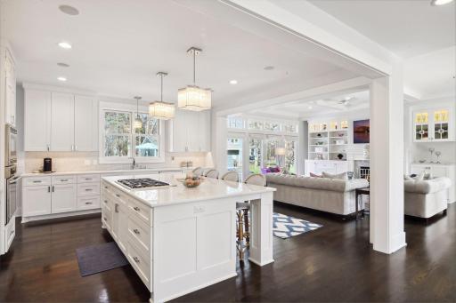 2040 Spates Avenue, Wayzata, MN 55391
