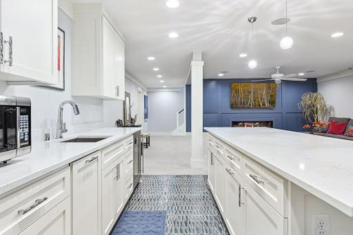 2040 Spates Avenue, Wayzata, MN 55391