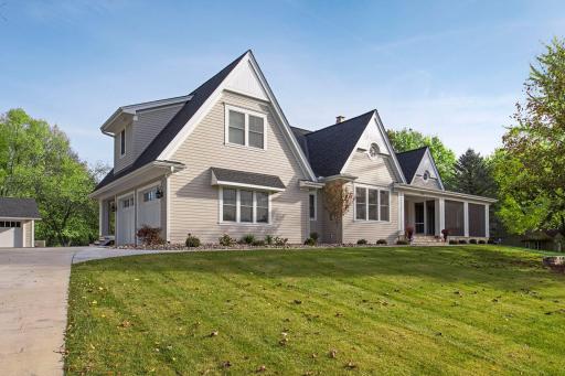 Photo for 2040 Spates Avenue, Wayzata, MN 55391 - listing #6356991 2040 Spates Avenue, Wayzata, MN 55391