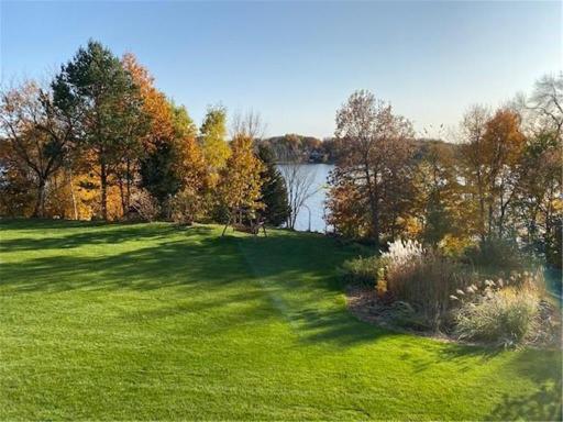 3643 Lerive Way, Chaska, MN 55318