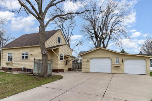 201 Columbus Avenue N, New Prague, MN 56071