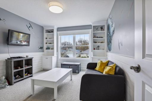5724 Zenith Avenue S, Edina, MN 55410