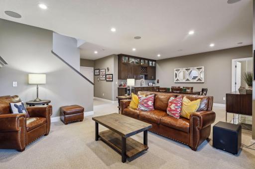 5724 Zenith Avenue S, Edina, MN 55410