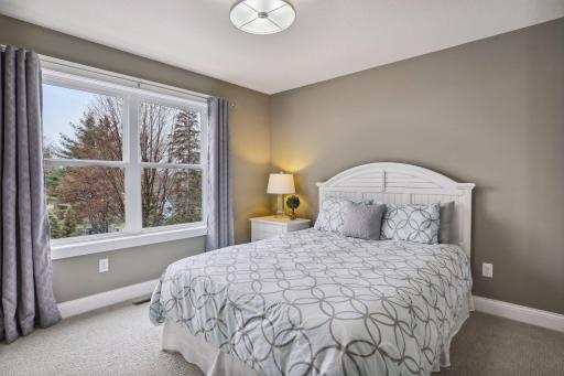 5724 Zenith Avenue S, Edina, MN 55410