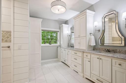 2944 Fairway Drive, Chaska, MN 55318