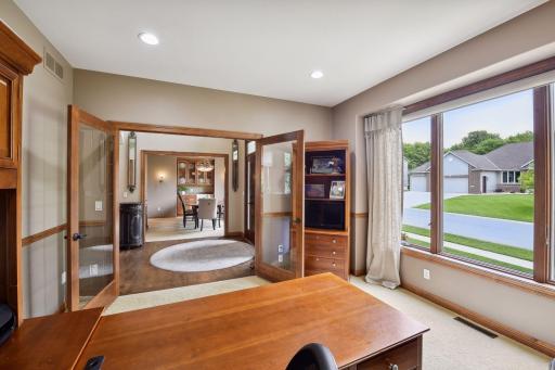2944 Fairway Drive, Chaska, MN 55318