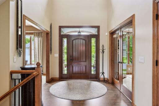 2944 Fairway Drive, Chaska, MN 55318