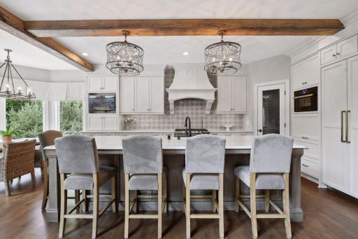 2944 Fairway Drive, Chaska, MN 55318