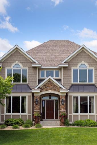 2944 Fairway Drive, Chaska, MN 55318