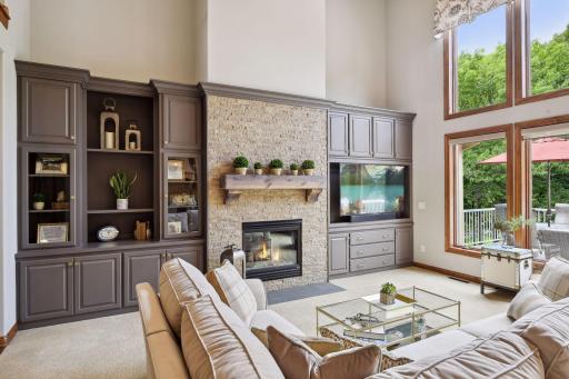 2944 Fairway Drive, Chaska, MN 55318