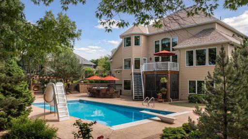 2944 Fairway Drive, Chaska, MN 55318