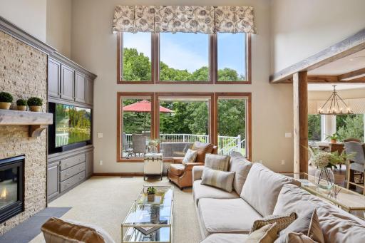 2944 Fairway Drive, Chaska, MN 55318