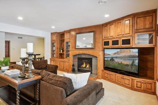 2944 Fairway Drive, Chaska, MN 55318