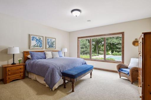2944 Fairway Drive, Chaska, MN 55318