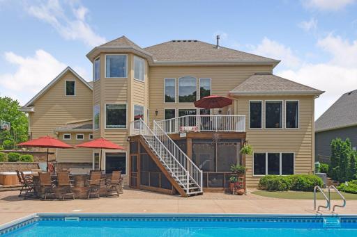 2944 Fairway Drive, Chaska, MN 55318