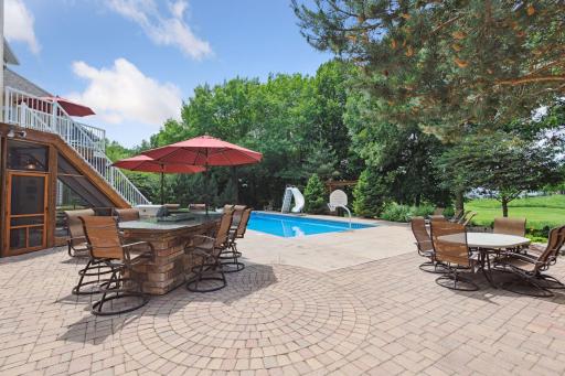 2944 Fairway Drive, Chaska, MN 55318