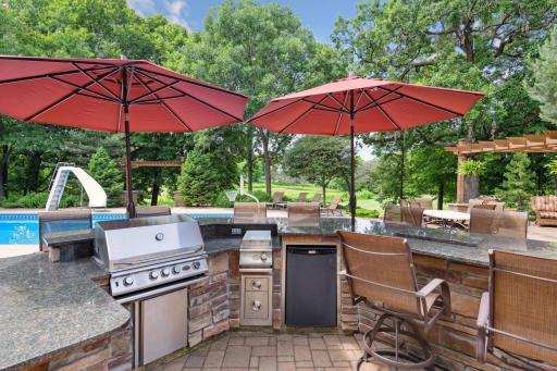 2944 Fairway Drive, Chaska, MN 55318