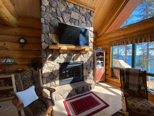 164 W Harbor View Trail, Grand Marais, MN 55604