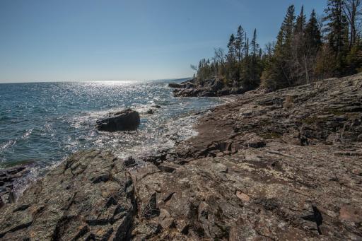 164 W Harbor View Trail, Grand Marais, MN 55604