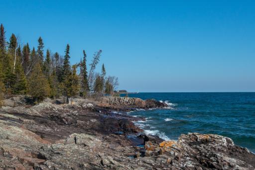164 W Harbor View Trail, Grand Marais, MN 55604