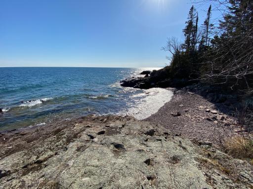 164 W Harbor View Trail, Grand Marais, MN 55604