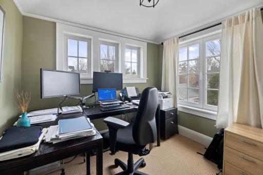 Pocket office in primary could be used as a closet