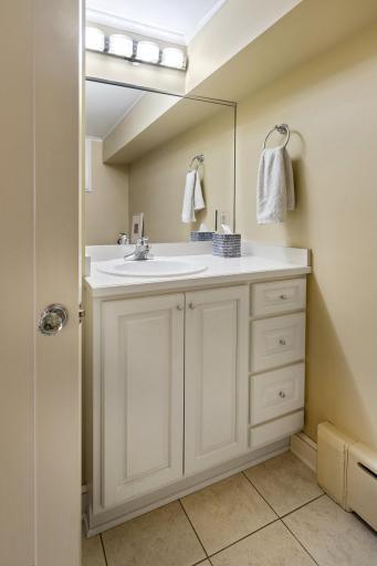4527 Bruce Avenue, Edina, MN 55424