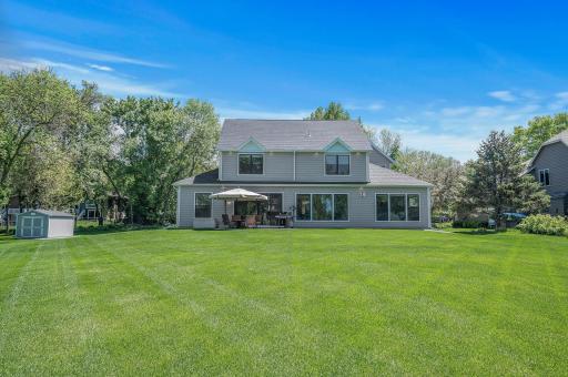 Plenty of space for games and other outdoor lawn activities!